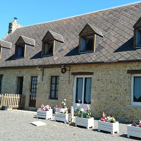 Gite Chez Lili Aignerville Екстериор снимка